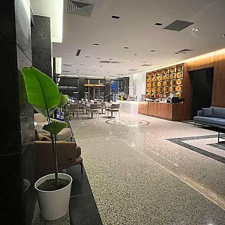 Istanblu & Otel Gaziemir