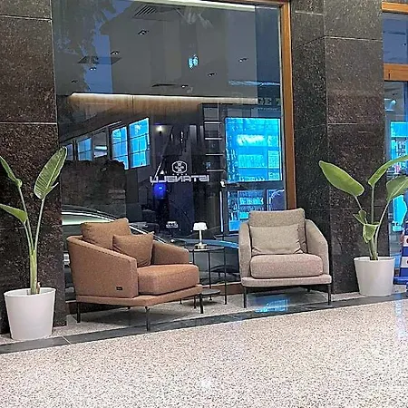 Istanblu & 4*